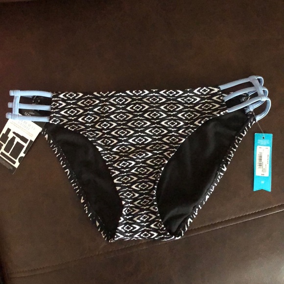 Ambrielle Geo Linear Hipster Swimsuit Bottom - Picture 4 of 5